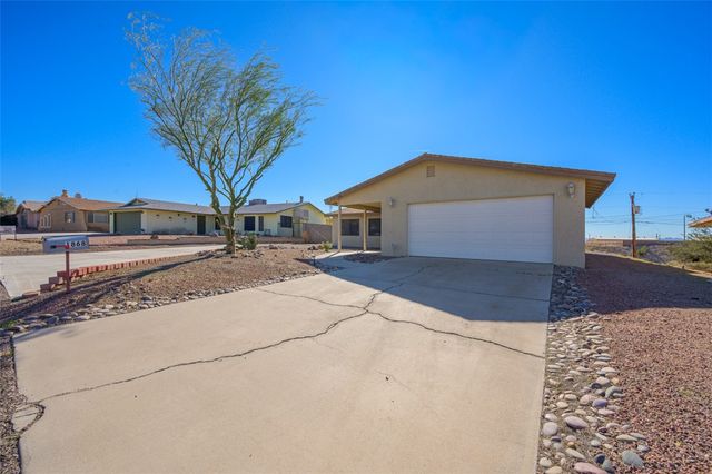 1868 W Arcadia Circle, Bullhead City, AZ 86442