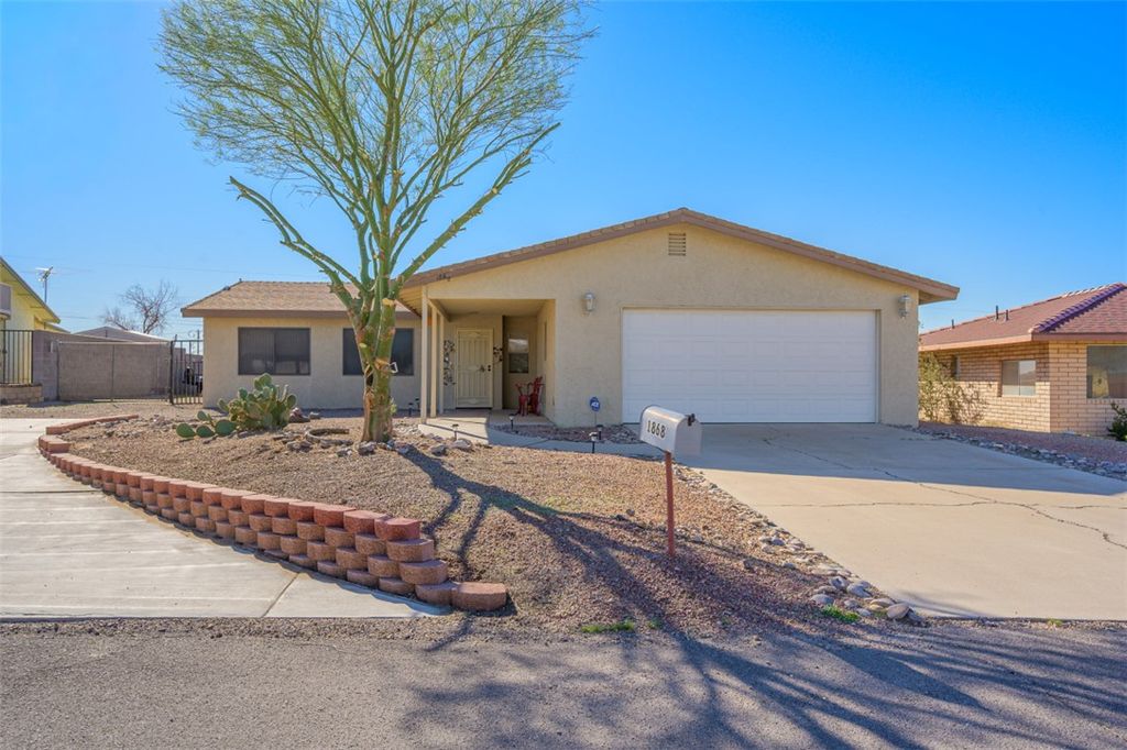 1868 W Arcadia Circle, Bullhead City, AZ 86442