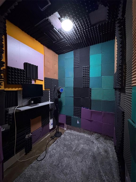 Image 13 of property listing at 1810 E PALM AVENUE 7303, Tampa, FL 33605