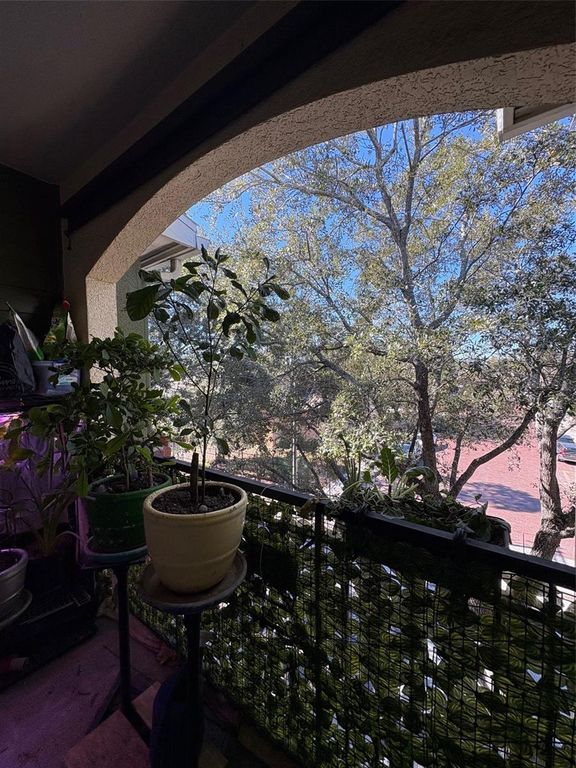 Image 14 of property listing at 1810 E PALM AVENUE 7303, Tampa, FL 33605