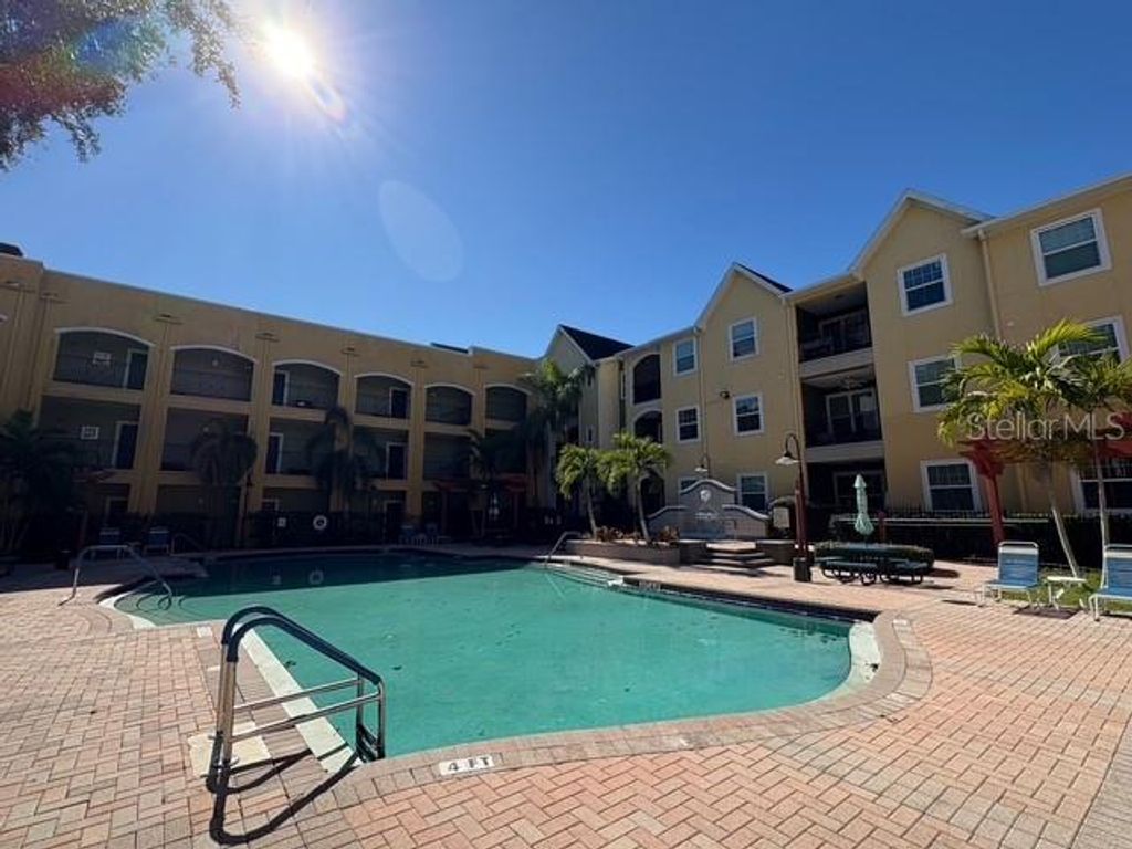 Image 16 of property listing at 1810 E PALM AVENUE 7303, Tampa, FL 33605