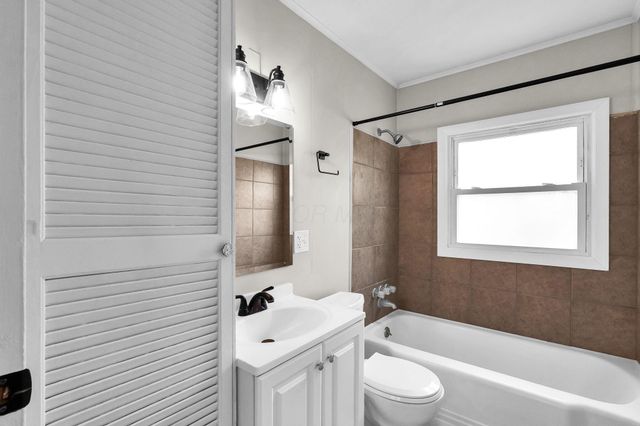 442 S Hampton Road, Columbus, OH 43213