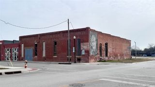201 E Broadway, Ardmore, OK 73401