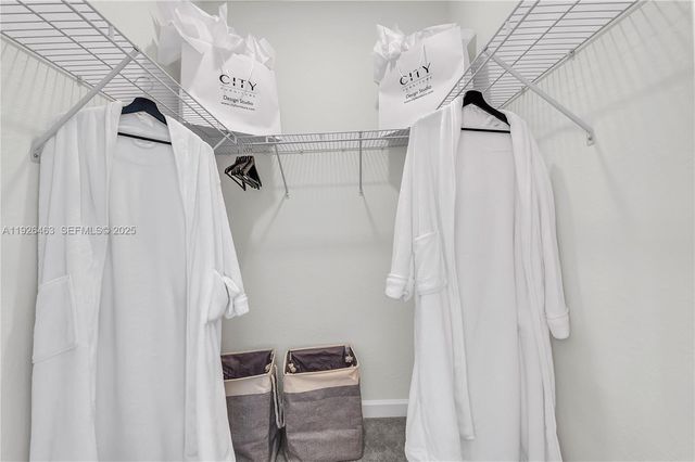 12976 SW 233rd Ter, Homestead, FL 33032