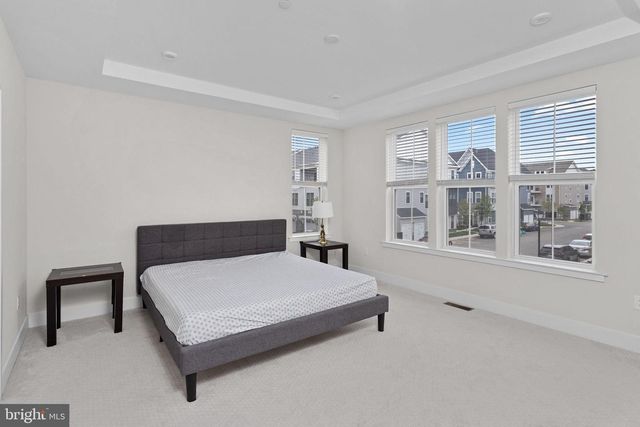 5101 DONATELLO DR, Princeton, NJ 08540