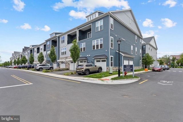 5101 DONATELLO DR, Princeton, NJ 08540