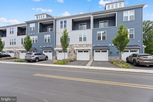 5101 DONATELLO DR, Princeton, NJ 08540