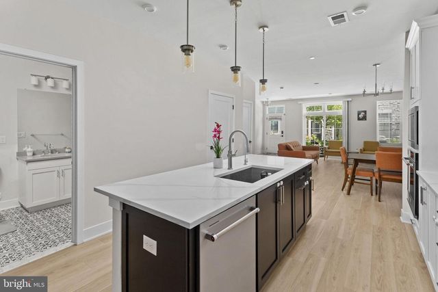 5101 DONATELLO DR, Princeton, NJ 08540
