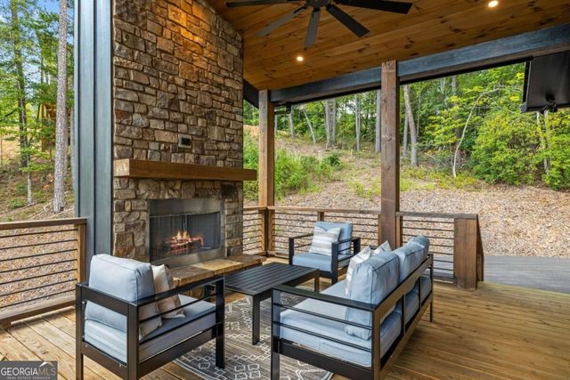 386 Mountain Laurel Ridge, Mineral Bluff, GA 30559