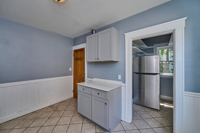 41 King St 1, Boston, MA 02122