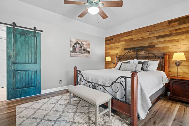 608 Gunnison Drive, Arlington, TX 76006