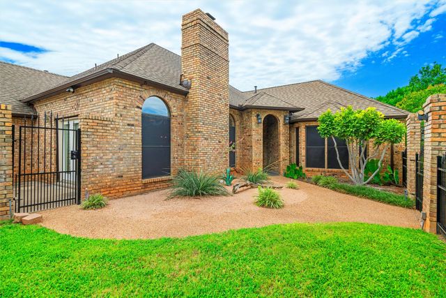 608 Gunnison Drive, Arlington, TX 76006
