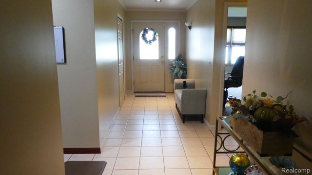 8051 Prestonwood Court, Flushing Charter Township, MI 48433
