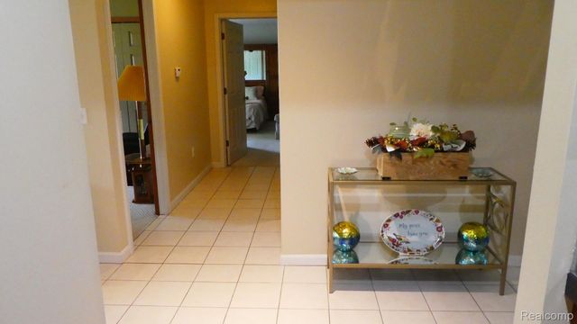 8051 Prestonwood Court, Flushing Charter Township, MI 48433