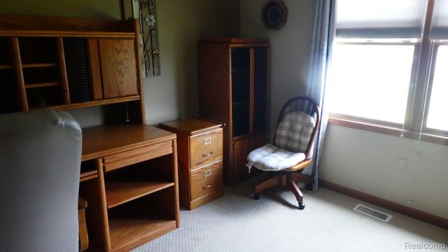 8051 Prestonwood Court, Flushing Charter Township, MI 48433