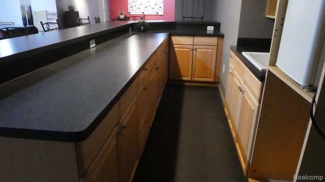 8051 Prestonwood Court, Flushing Charter Township, MI 48433