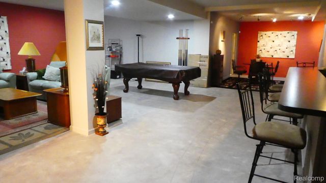 8051 Prestonwood Court, Flushing Charter Township, MI 48433