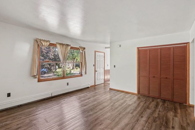 1906 James Street, Essexville, MI 48732