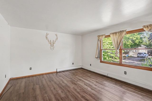 1906 James Street, Essexville, MI 48732