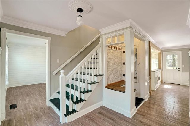 1033 Knotts Pointe Drive, Woodstock, GA 30188