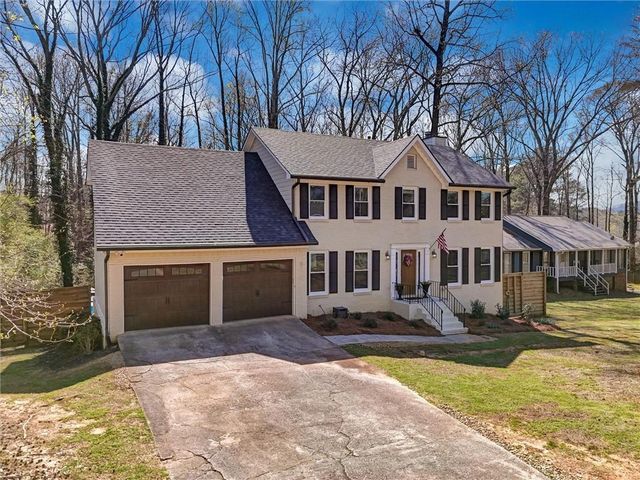 1033 Knotts Pointe Drive, Woodstock, GA 30188