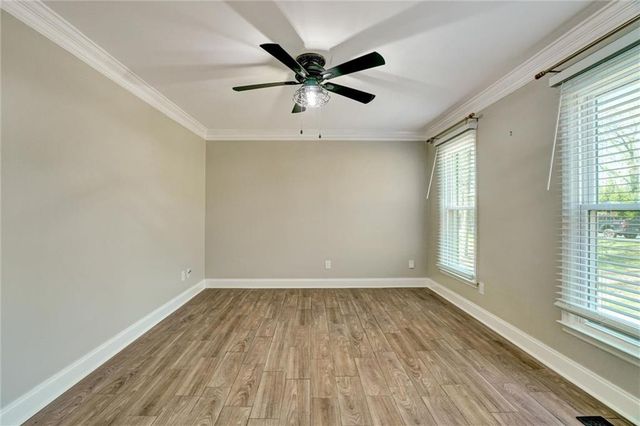 1033 Knotts Pointe Drive, Woodstock, GA 30188