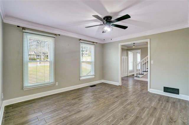 1033 Knotts Pointe Drive, Woodstock, GA 30188