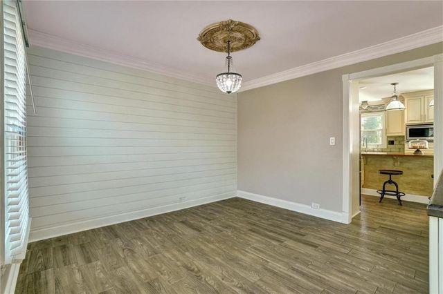 1033 Knotts Pointe Drive, Woodstock, GA 30188