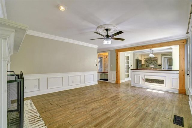 1033 Knotts Pointe Drive, Woodstock, GA 30188