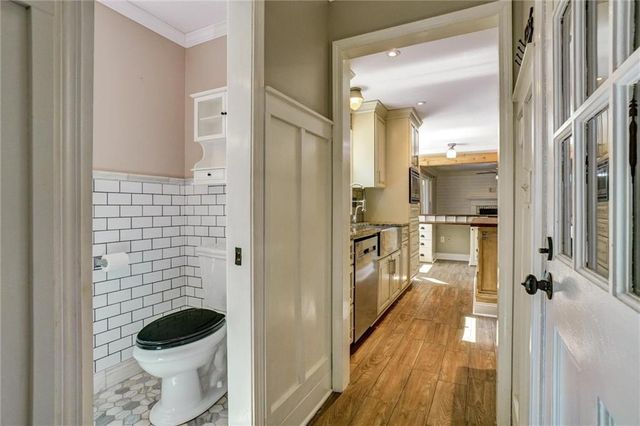 1033 Knotts Pointe Drive, Woodstock, GA 30188