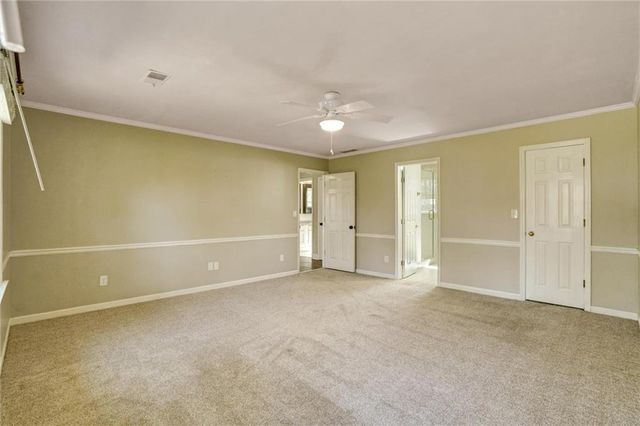 1033 Knotts Pointe Drive, Woodstock, GA 30188