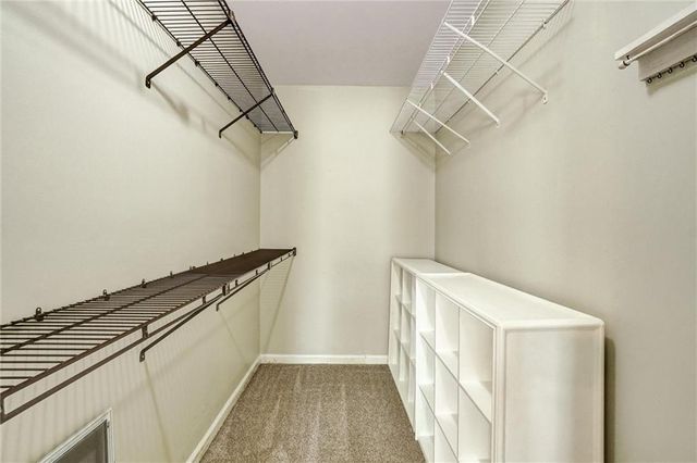 1033 Knotts Pointe Drive, Woodstock, GA 30188