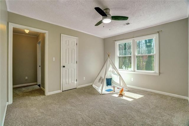 1033 Knotts Pointe Drive, Woodstock, GA 30188