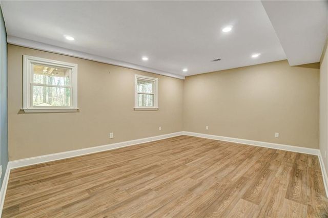 1033 Knotts Pointe Drive, Woodstock, GA 30188