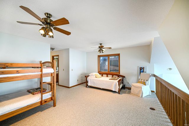 6458 E Waco Drive, Syracuse, IN 46567