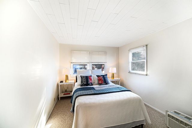 6458 E Waco Drive, Syracuse, IN 46567