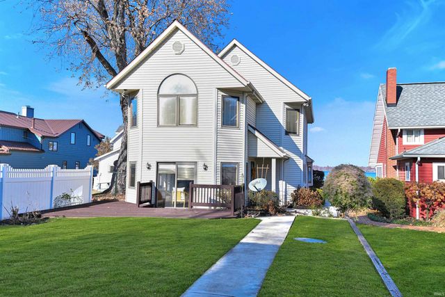 6458 E Waco Drive, Syracuse, IN 46567