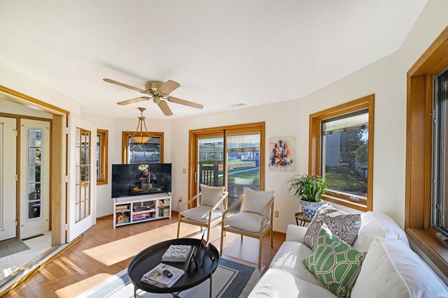 6458 E Waco Drive, Syracuse, IN 46567