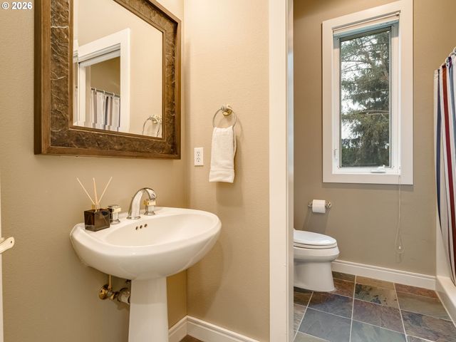 4844 Nw RAINIER Ct, Camas, WA 98607