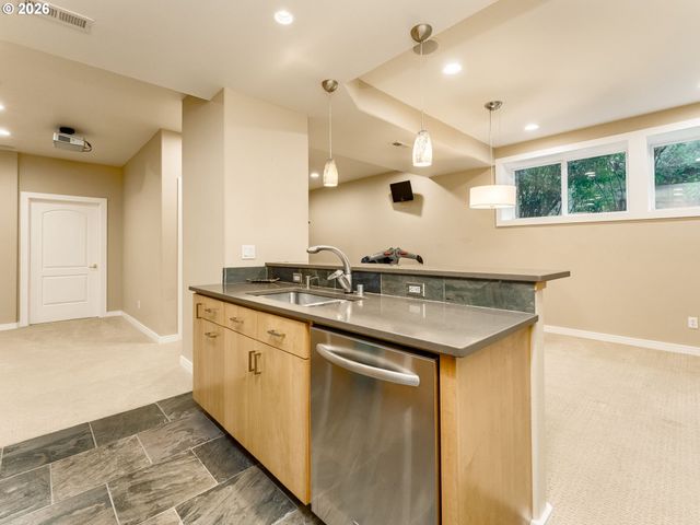 4844 Nw RAINIER Ct, Camas, WA 98607