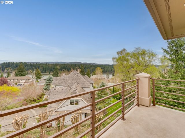 4844 Nw RAINIER Ct, Camas, WA 98607