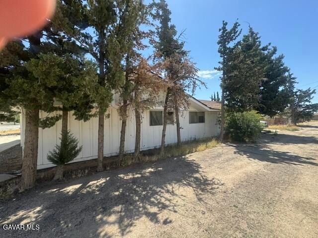 2030 Cerro Gordo Street, Mojave, CA 93501