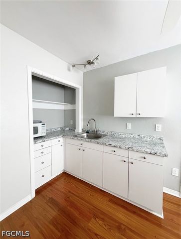 7386 Pine DR, Fort Myers, FL 33967