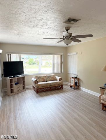 7386 Pine DR, Fort Myers, FL 33967