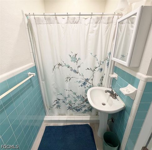 7386 Pine DR, Fort Myers, FL 33967