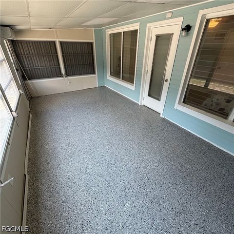 7386 Pine DR, Fort Myers, FL 33967