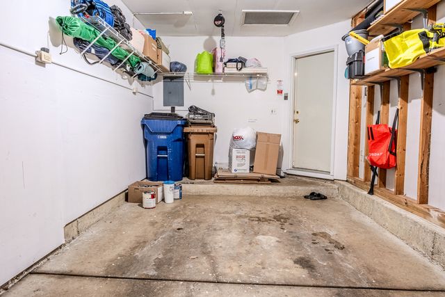 142 Kennebunk Court, Glendale Heights, IL 60139