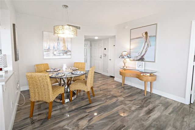 3554 Ocean Drive 402S, Vero Beach, FL 32963