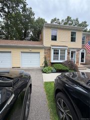 1 Thornton, Yaphank, NY 11980