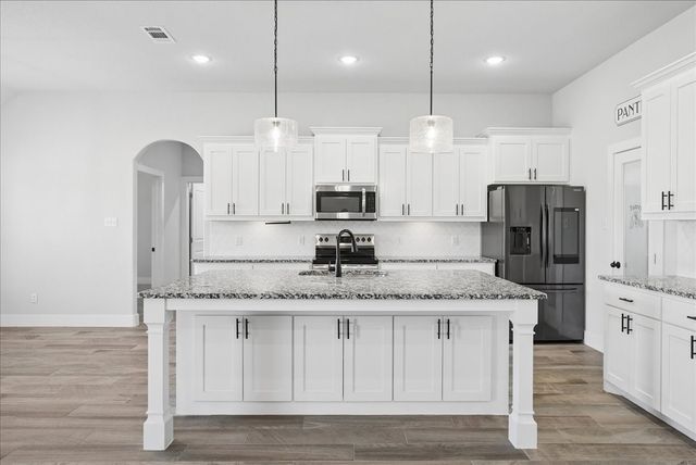 1005 Paradise Parkway, Poolville, TX 76487